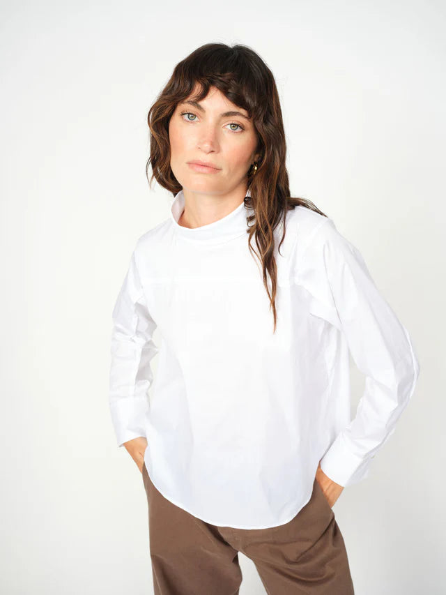174330101MMKatalinBlouseWhite-174260158MMWillowChinoPantFalcon.jpg