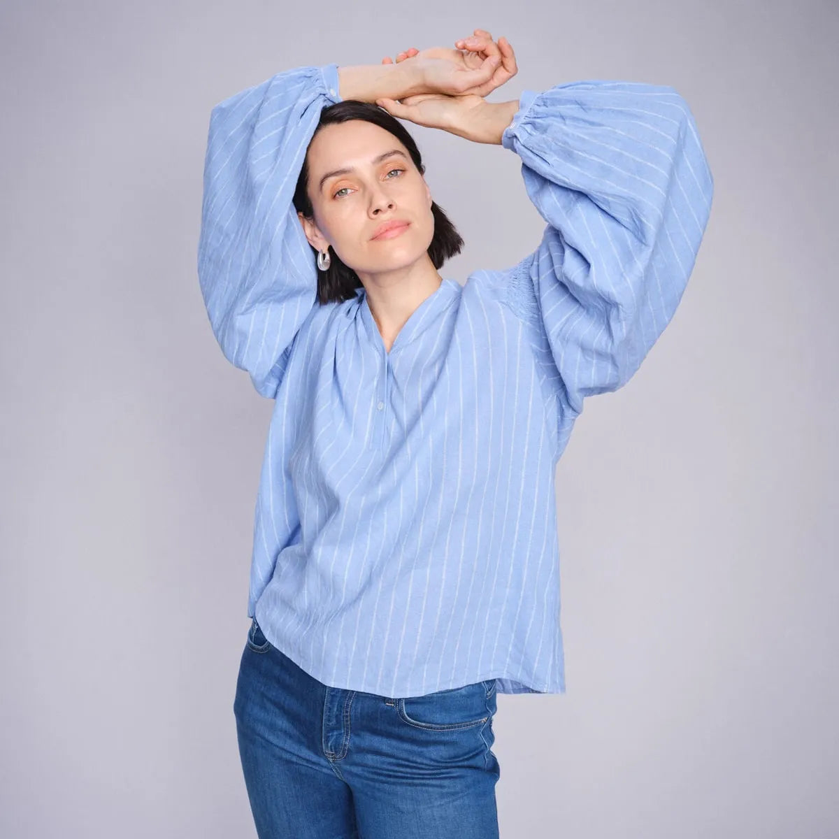 Mos-Mosh-Safi-Hydrangea-Blouse-04-min-1.jpg